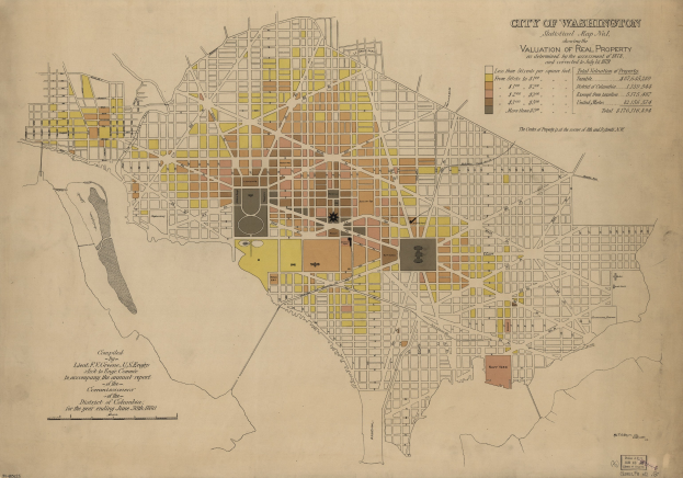 Alte Karte von Washington, D.C. mit detaillierten Straßen, Parks und Sehenswürdigkeiten, annotiert mit fett gedruckten Grundstückswerten.