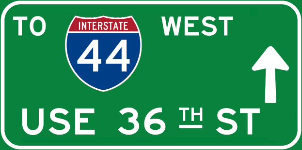 Grüne Autobahnschilder mit "Interstate 44 West" und einem nach rechts zeigenden Pfeil sowie zusätzlichem Text und Zahlen.
