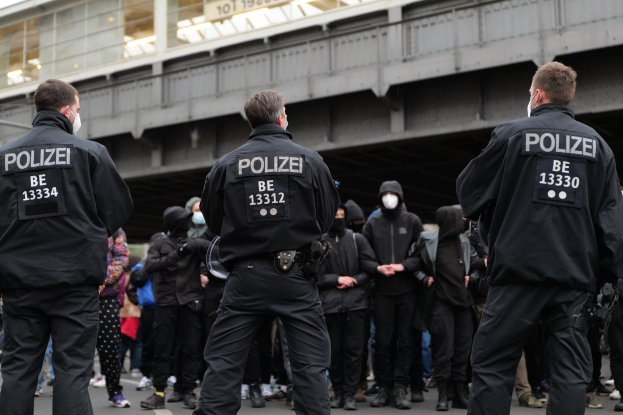 POL-HSK: Gemeinsame Pressemitteilung des Landgerichts Arnsberg und des Polizeipräsidiums Hochsauerlandkreis: Gemeinsame Übung von Justiz und Polizei in Brilon am 09.07.2025