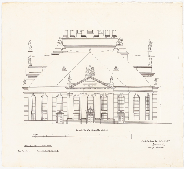 Eine detaillierte Zeichnung der Schlosshof-Gebäudefassade in Dresden, Deutschland, mit zahlreichen Fenstern und Statuen, gezeichnet auf Papier mit begleitendem Text.